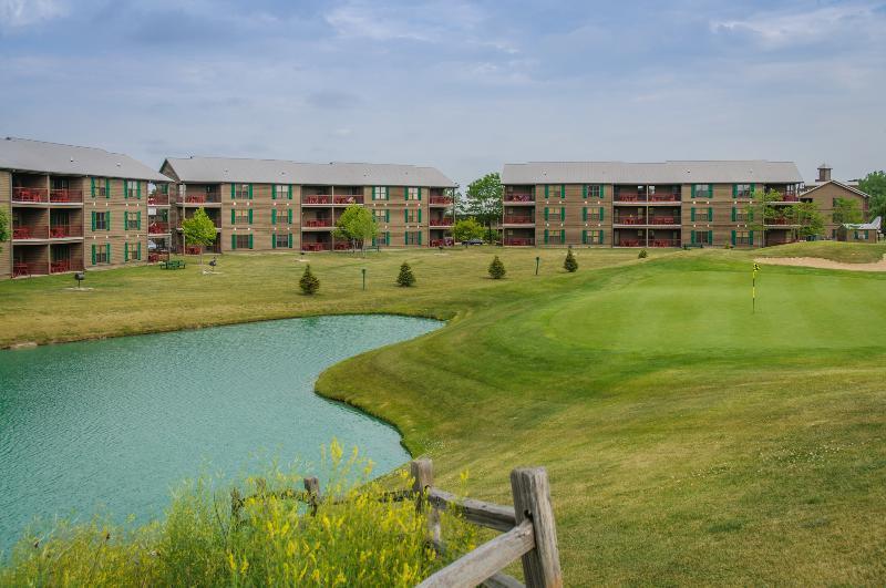 Holiday Inn Club Vacations Fox River Resort At Sheridan Екстериор снимка